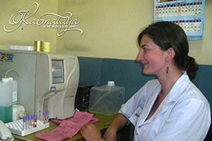 In Nepal kannst du Freiwilligenarbeit oder ein Praktikum im Bereich Gesundheit und Betreuung leisten.